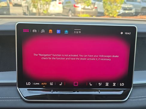 Certified 2025 Volkswagen Tiguan SE AWD/4WD image 22