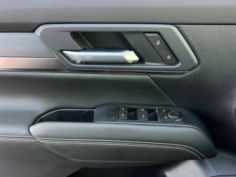 New 2026 GMC Terrain Elevation FWD image 8