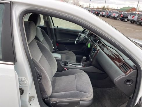 Used 2013 Chevrolet Impala LT image 34