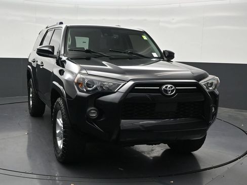 Used 2021 Toyota 4Runner SR5 RWD image 8