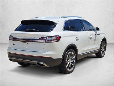 Used 2023 Lincoln Nautilus Reserve FWD image 5