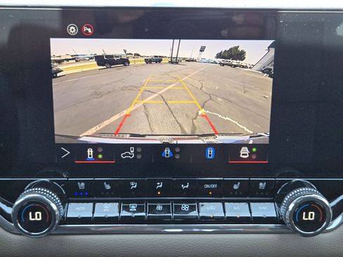 New 2026 GMC Canyon Denali image 14