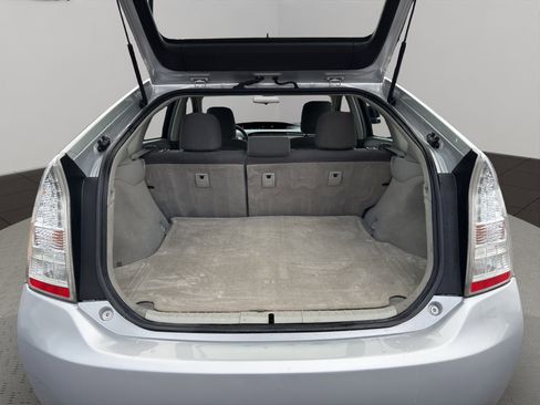 Used 2011 Toyota Prius Two image 19