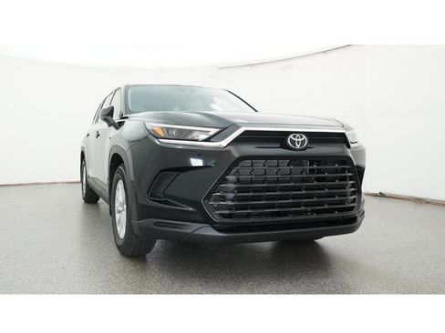 New 2026 Toyota Grand Highlander XLE image 30