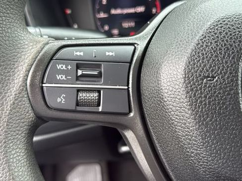 Used 2023 Honda Accord EX image 13