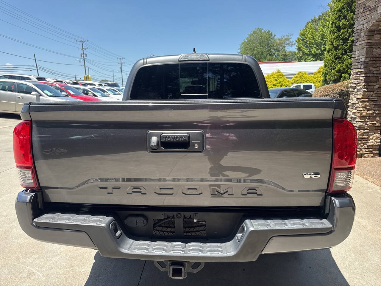 Used 2019 Toyota Tacoma TRD Sport AWD/4WD image 4