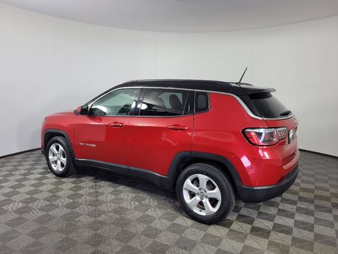 Used 2018 Jeep Compass Latitude w/ Safe & Security Group FWD image 3