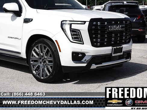 Used 2025 GMC Yukon XL Denali Ultimate AWD/4WD image 47