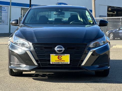 Used 2023 Nissan Altima 2.5 SV image 10