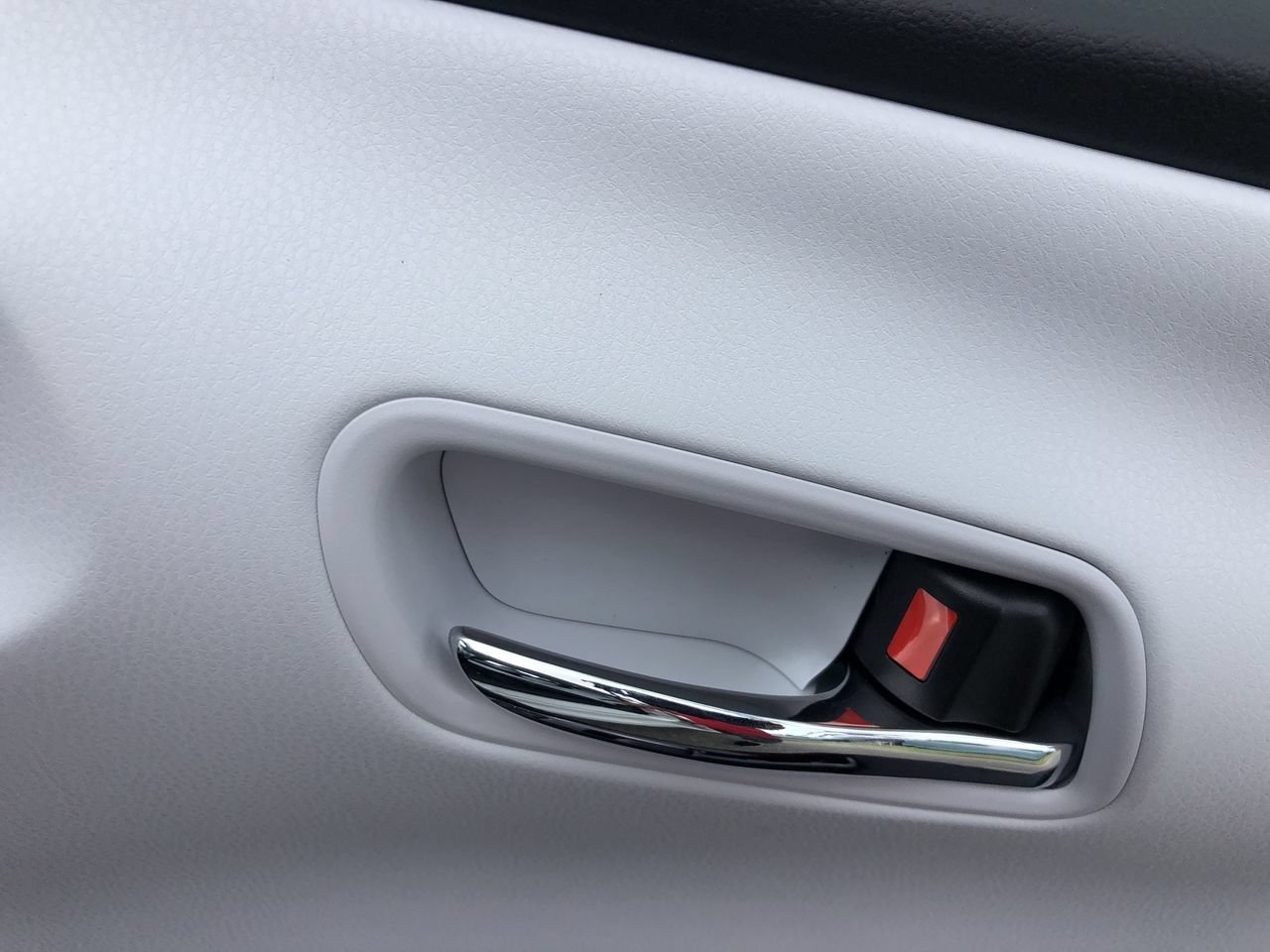 Used 2020 Toyota Prius Limited FWD image 39