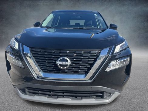 Used 2023 Nissan Rogue SV image 2