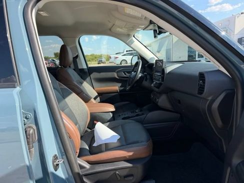 Used 2023 Ford Bronco Sport Outer Banks w/ Tech Package AWD/4WD image 9