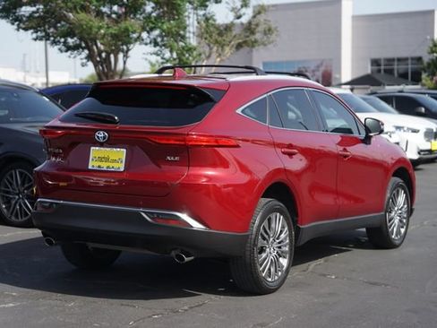 Used 2023 Toyota Venza XLE AWD/4WD image 6