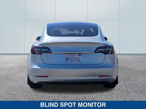Used 2018 Tesla Model 3 Long Range RWD image 4
