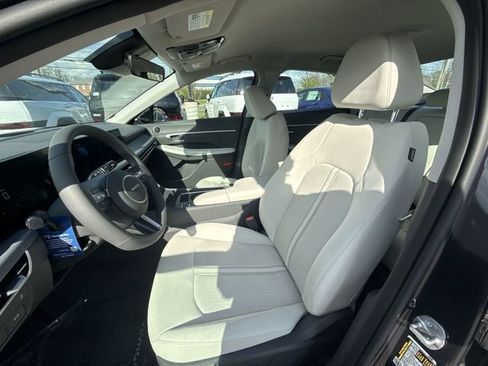 New 2026 Hyundai Sonata SEL AWD/4WD image 11