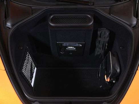 Used 2026 McLaren 750S Spider image 25