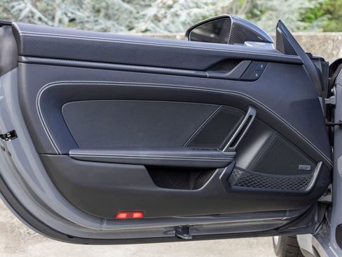 Certified 2025 Porsche 911 GT3 RWD image 27