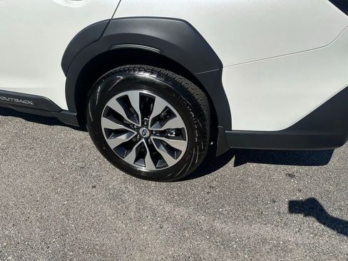 Used 2025 Subaru Outback Touring XT image 11