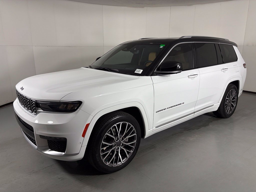 Used 2023 Jeep Grand Cherokee L Summit AWD/4WD image 4