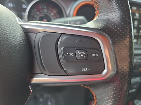 Used 2021 Jeep Gladiator Mojave AWD/4WD image 15