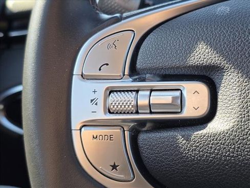 Used 2025 Genesis GV70 2.5T image 20