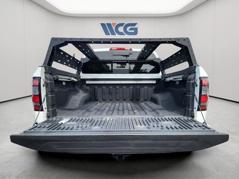 Used 2023 Nissan Frontier PRO-4X w/ Pro-4X Premium Package AWD/4WD image 11