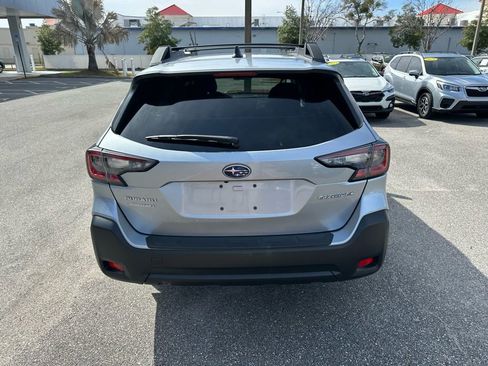 Used 2025 Subaru Outback Limited image 6