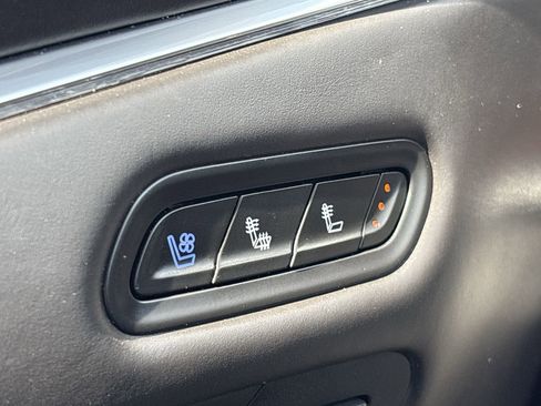 Used 2022 Cadillac Escalade Sport Platinum image 27