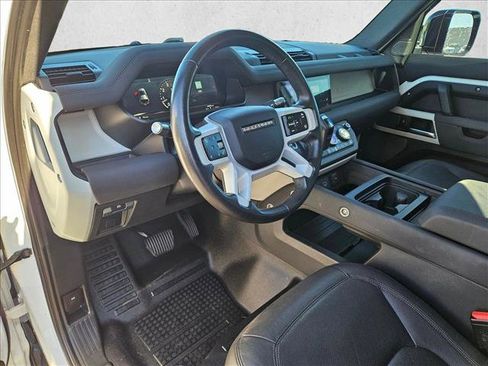 Used 2022 Land Rover Defender 110 S image 10