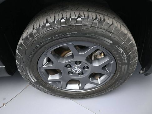Used 2024 Honda Pilot TrailSport image 13