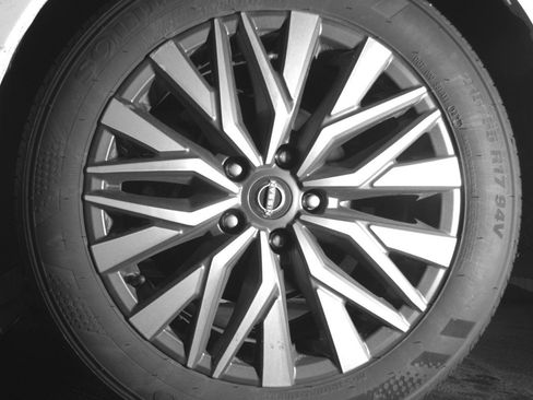 Used 2025 Nissan Altima 2.5 SV image 14