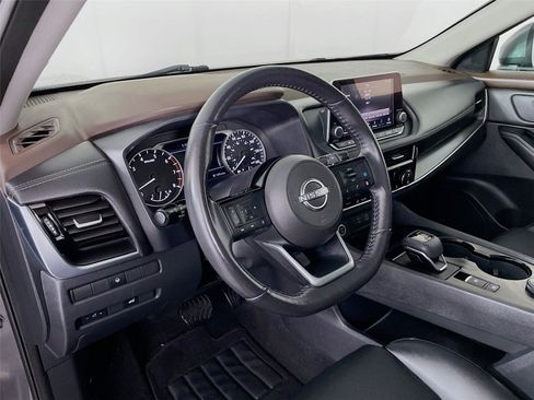 Used 2022 Nissan Rogue SV w/ SV Premium Package AWD/4WD image 12