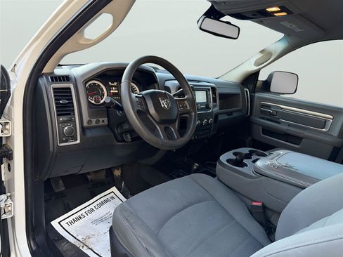Used 2015 RAM 2500 Tradesman w/ Chrome Appearance Group AWD/4WD image 13