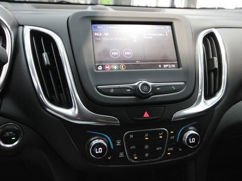 Used 2020 Chevrolet Equinox LT AWD/4WD image 19