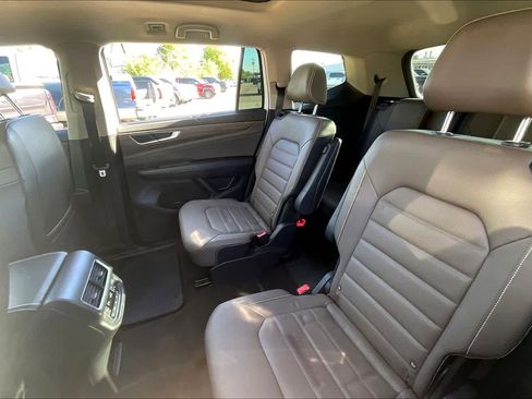 Used 2024 Volkswagen Atlas SEL image 21