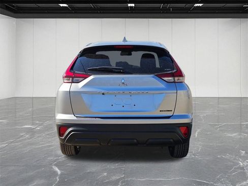New 2026 Mitsubishi Eclipse Cross LE image 4