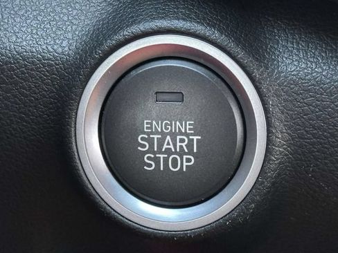 Used 2023 Hyundai Kona SEL AWD/4WD image 30