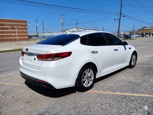 Used 2016 Kia Optima LX w/ LX Convenience Package FWD image 8