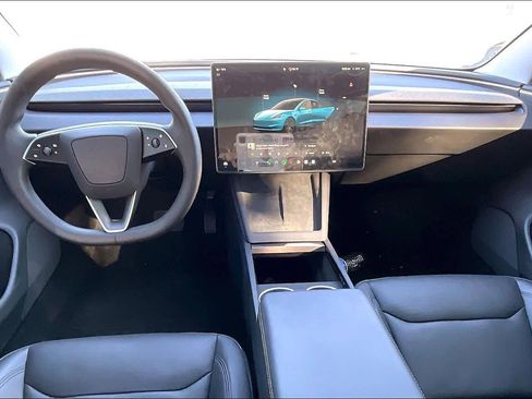 Used 2025 Tesla Model 3 Long Range image 16