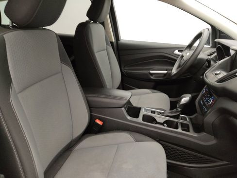 Used 2019 Ford Escape SE image 21