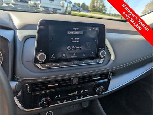 Certified 2023 Nissan Rogue SV image 22