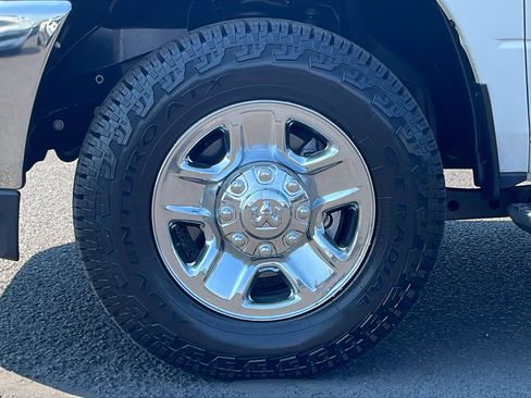 Used 2021 RAM 2500 Big Horn AWD/4WD image 10