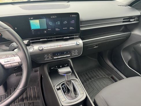 Used 2025 Hyundai Kona SEL AWD/4WD image 28
