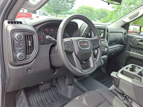 Certified 2025 GMC Sierra 1500 Pro w/ Pro Value Package image 10
