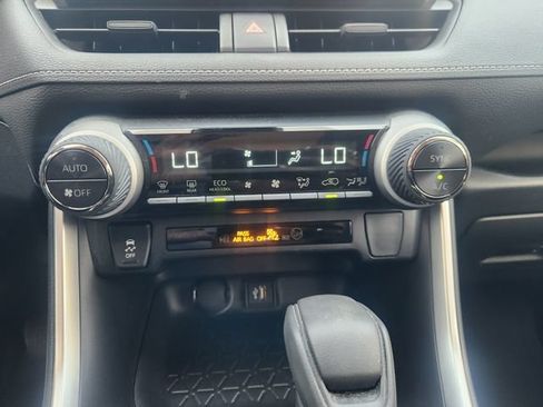Certified 2025 Toyota RAV4 LE AWD/4WD image 19