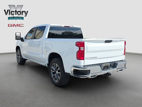 Used 2023 Chevrolet Silverado 1500 LT AWD/4WD image 15