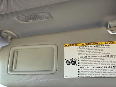 Used 2013 Toyota RAV4 LE FWD image 22