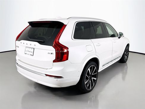 Used 2023 Volvo XC90 B6 Plus w/ Protection Package Premier image 9