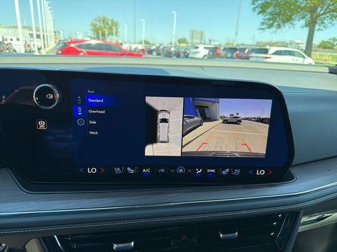 New 2026 Chevrolet Tahoe Premier w/ Sun And Tow Package AWD/4WD image 33