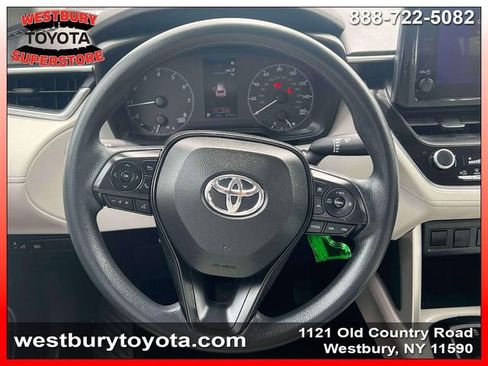 Used 2023 Toyota Corolla Cross L AWD/4WD image 15